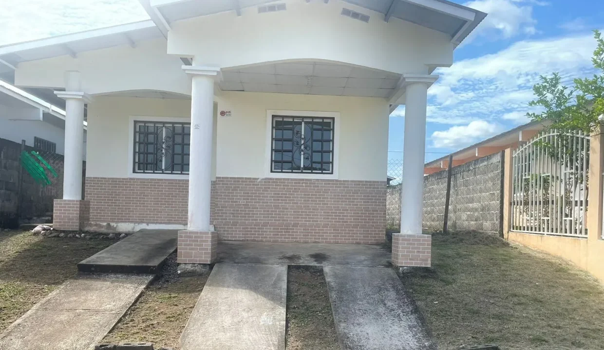 Casa-Residencial-Patricia-Italia-Santiago