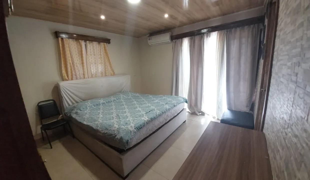 casa-venta-altos-del-prado-penonome-habitacion